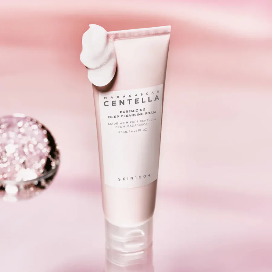 Espuma Limpiadora Profunda Poremizing Madagascar Centella de Skin1004, limpia profundamente los poros