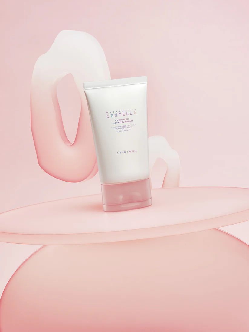 Madagascar Centella Poremizing Light Gel Cream 75ml de Skin1004, hidratante ligero que minimiza los poros y calma la piel