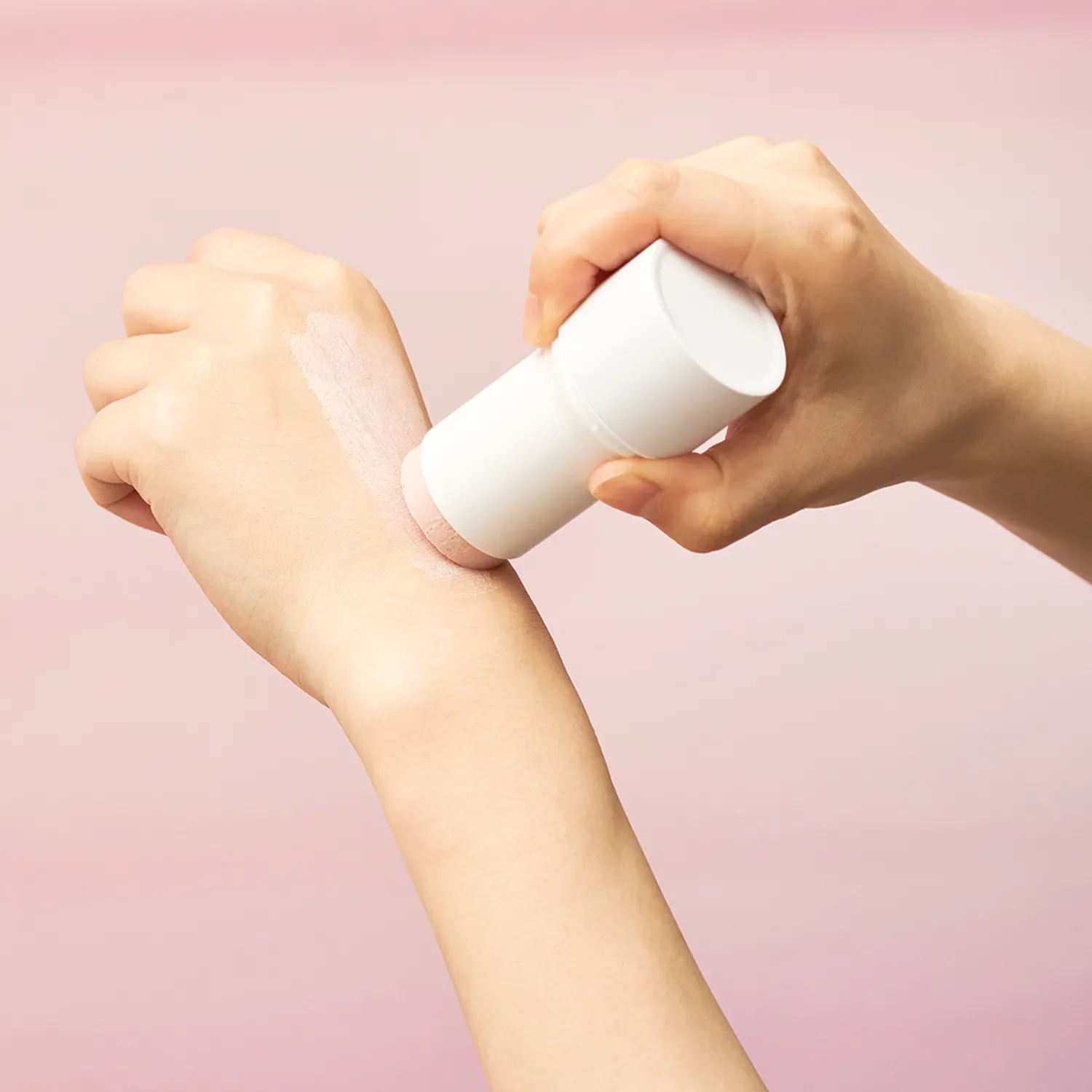 Mascarilla de Arcilla en Barra Poremizing Madagascar Centella de Skin1004, purifica y reduce los poros