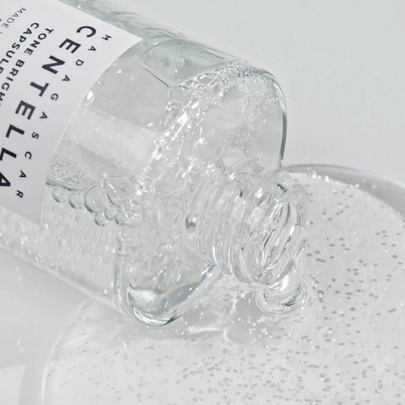 Sérum Iluminador en Cápsulas Madagascar Centella de Skin1004, ilumina y repara la piel