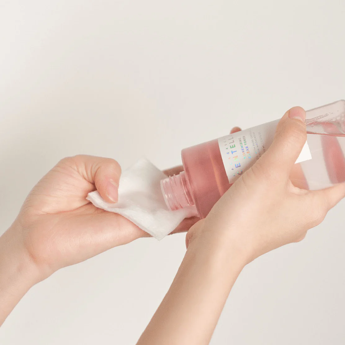 Tónico Poremizing Clarificante Madagascar Centella 210ml de Skin1004, tonifica, reduce poros y calma la piel